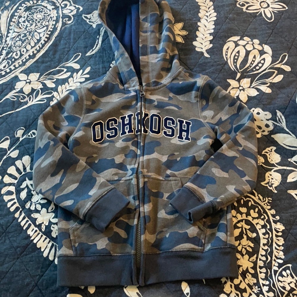 NWOT Osh Kosh zip up sweatshirt